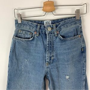 Urban Outfitter BDG Mom High Rise Blue Jean Size 24
